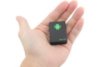 GPS трекер Mini A8 на ладони