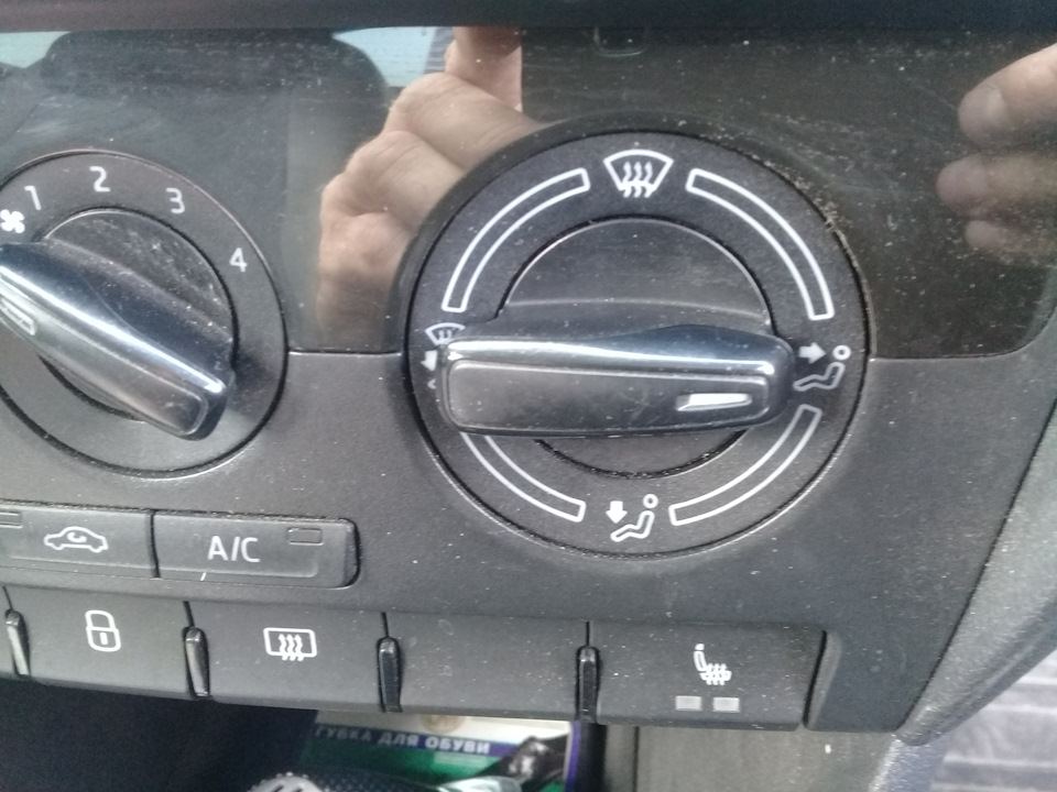 Фото в бортжурнале Skoda Rapid (1G)