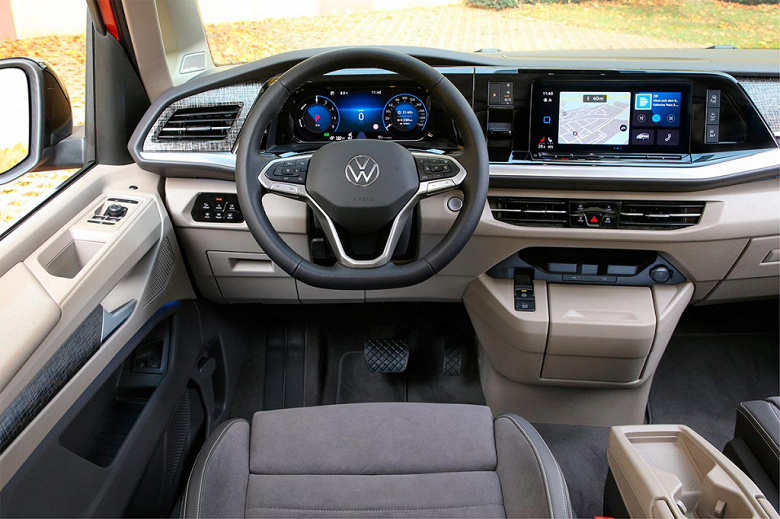 В России начали продавать новые минивэны Volkswagen Multivan T7. Цена – 8-9 млн рублей
