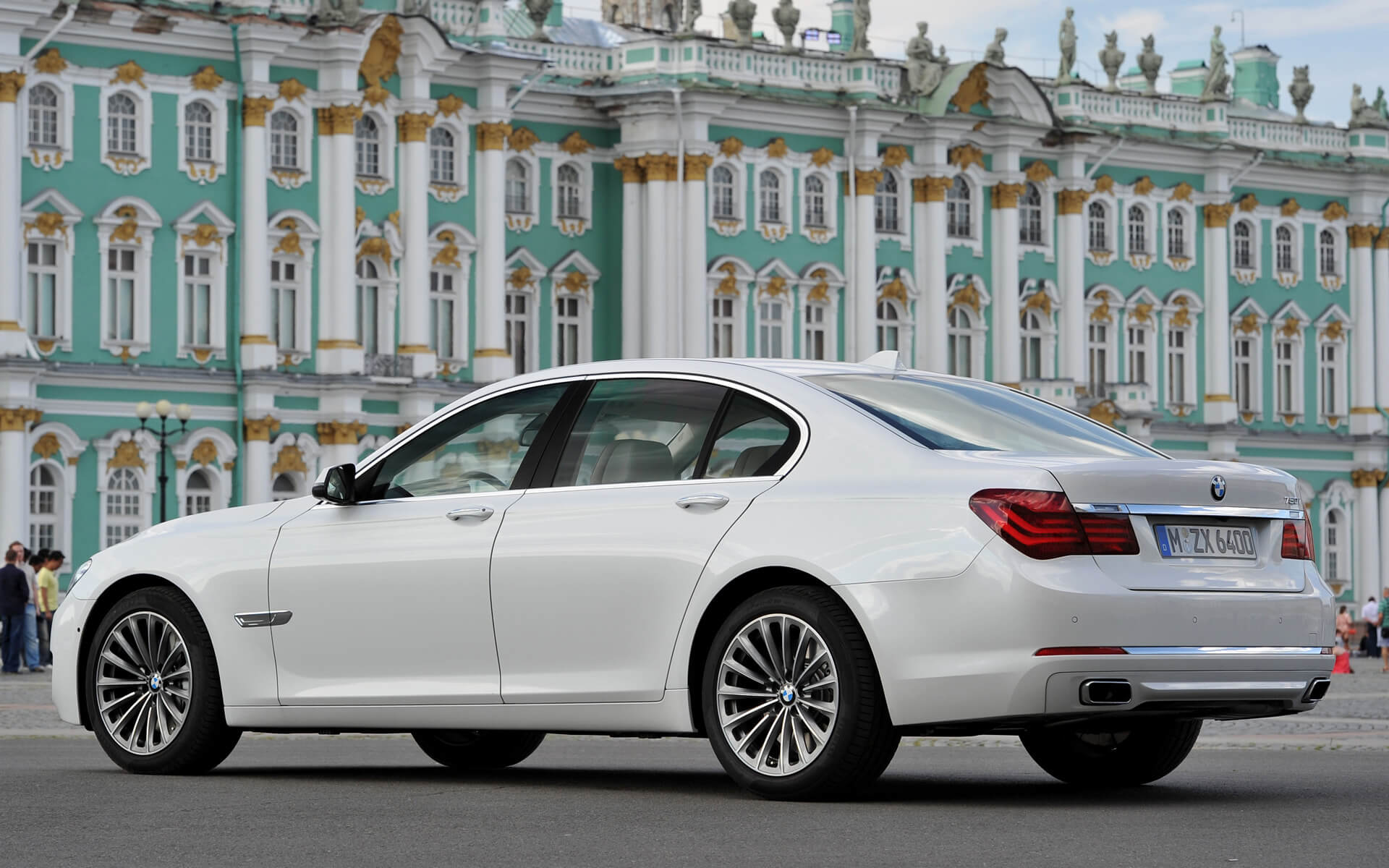 История появления современного вида БМВ 7-Series, 4 и 5 поколение