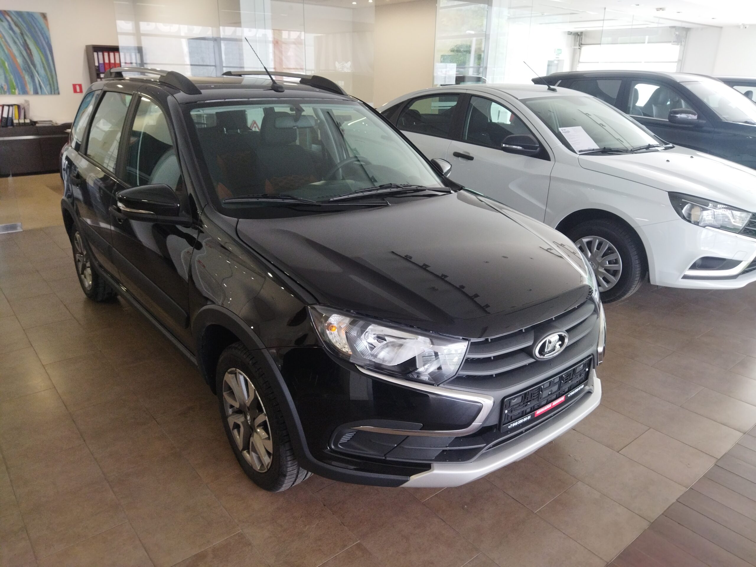 LADA GRANTA CROSS Универсал 1.6 л 8-кл. (90 л.с.), 5МТ, Comfort Light, Черный. 2023