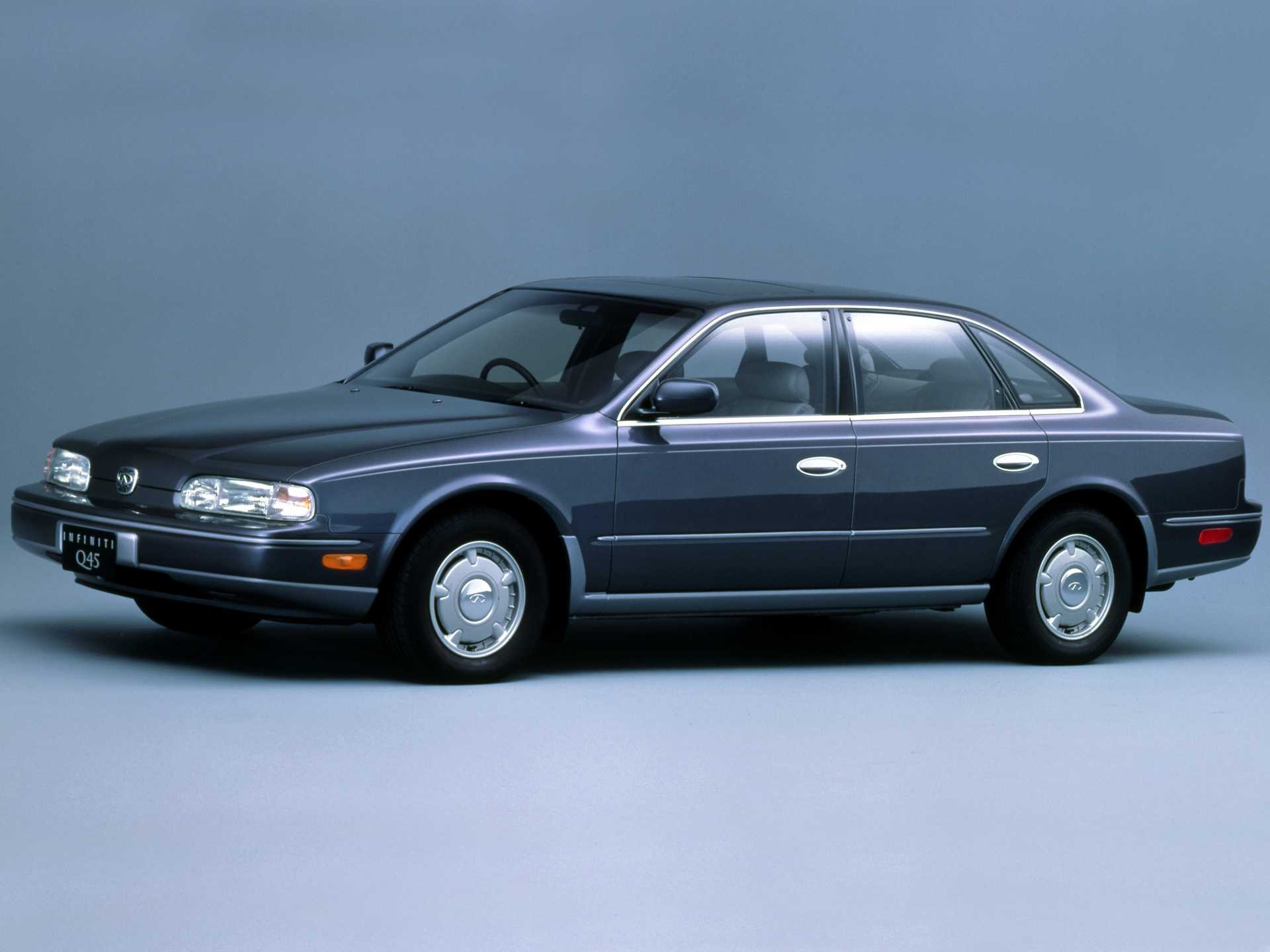 Infiniti Q45 - первая модель Infiniti